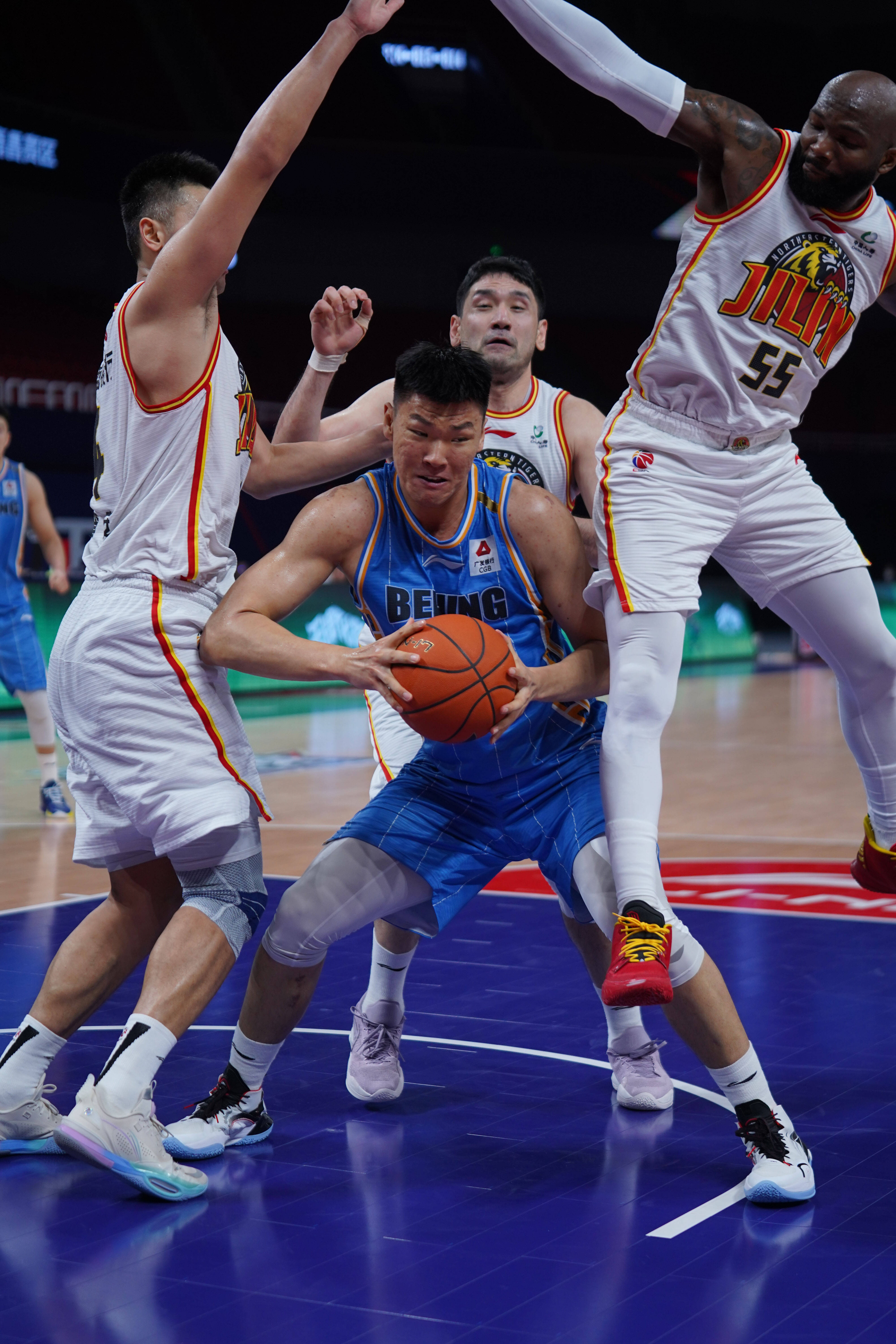 开云-包含CBA季后赛倒计时；休斯敦火箭今夜刷新队史纪录；细节引发关注；信心回归；医务组通报恢复的词条